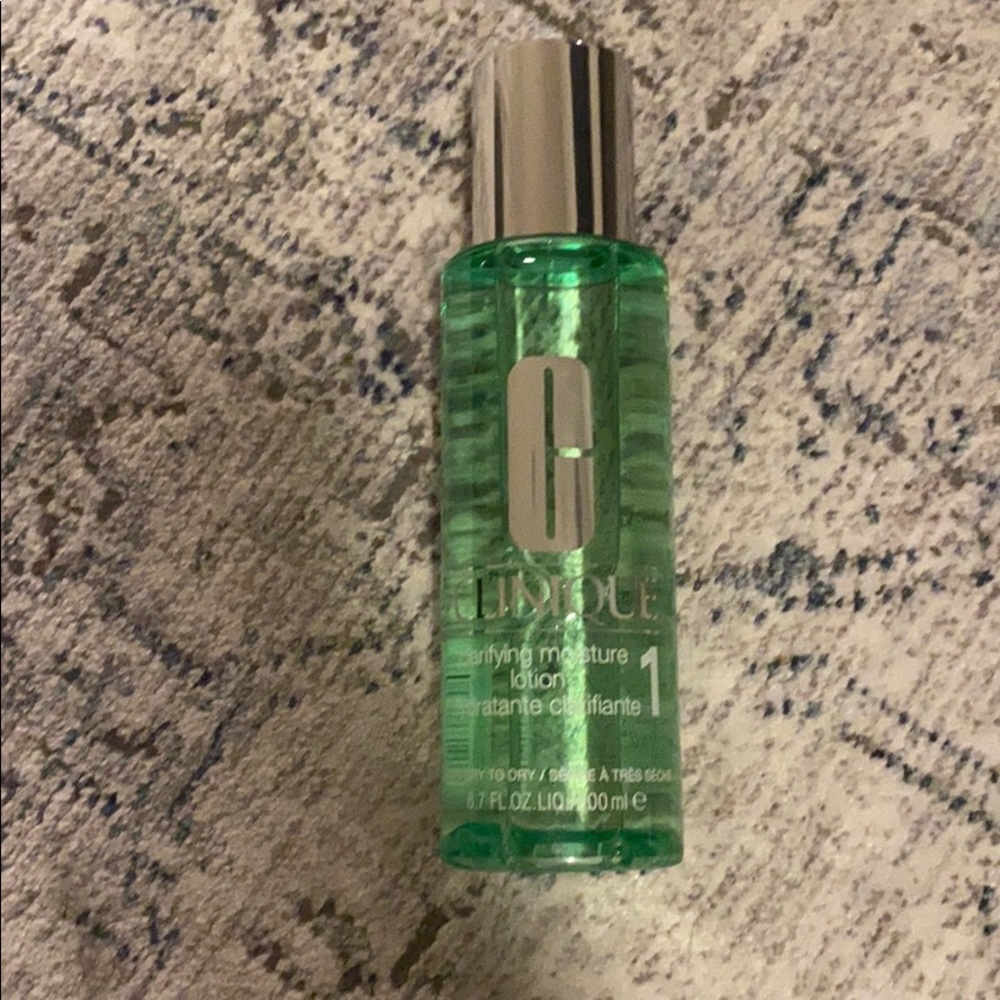 Clinique clarifying moisture lotion